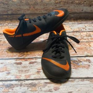 Nike Indoor Soccer Futsal shoe